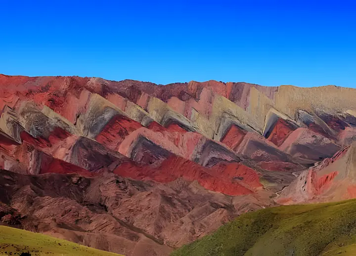 Serranía del Hornocal, el Cerro de los 14 colores, cerca de Humahuaca